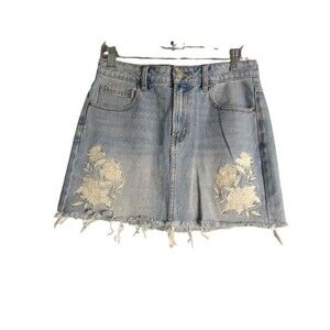 PacSun Medium Wash Denim Mini Skirt Womens 27 Embroidered Floral Raw Hem